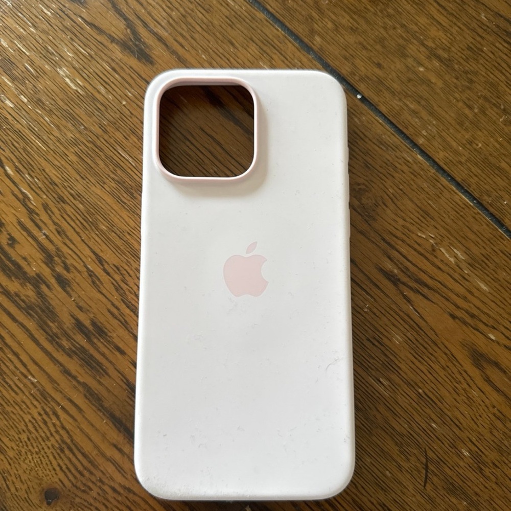 iPhone 15 pro max Apple MagSafe case